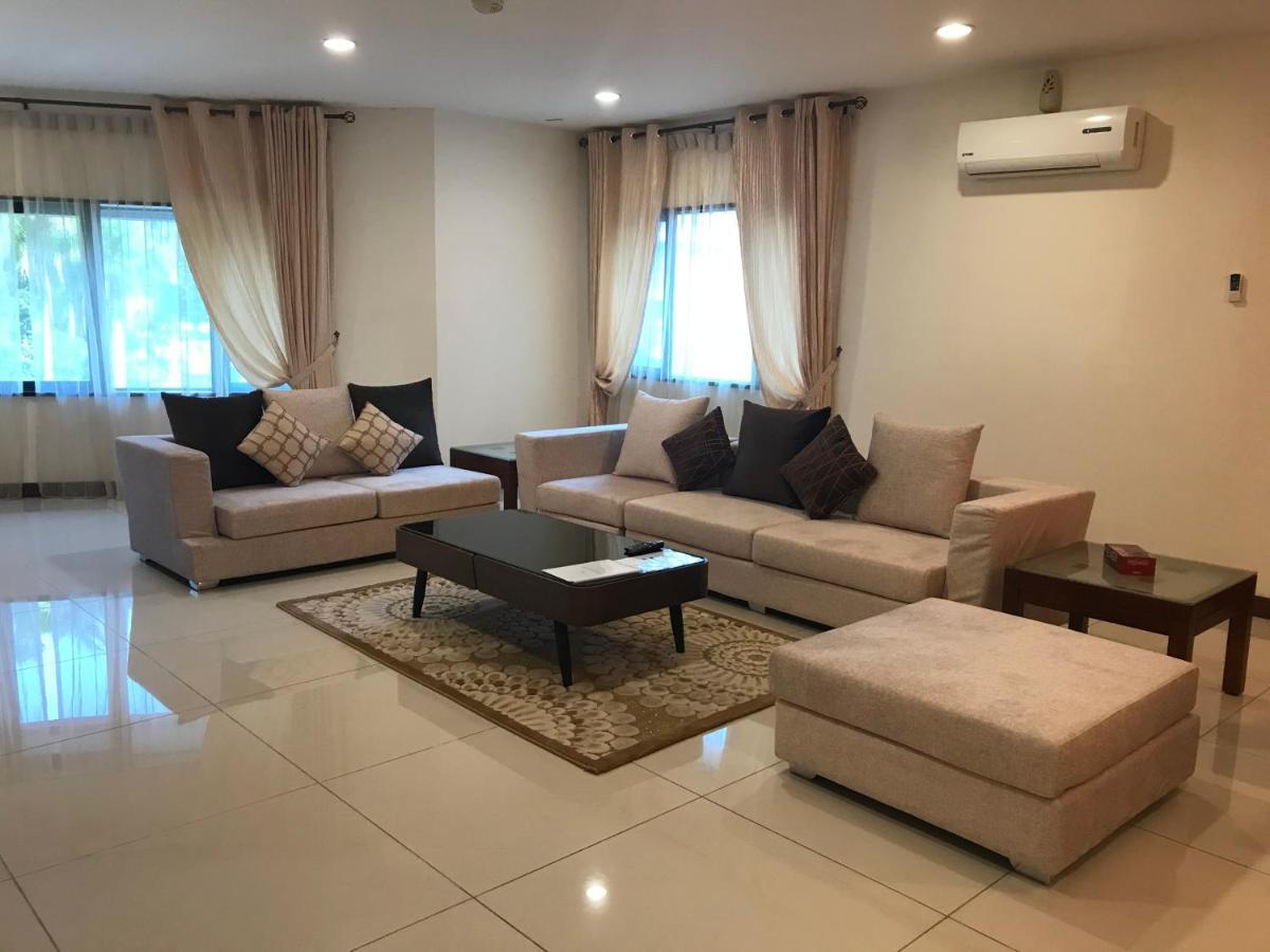 Rimbun Suites & Residences Bandar Seri Begawan Exterior foto